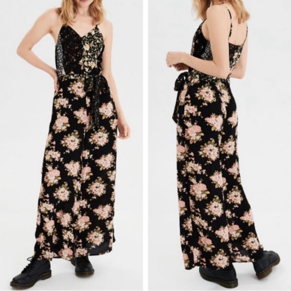 American Eagle Floral Jumpsuit